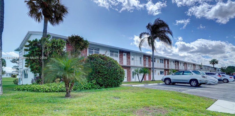Condo in Pompano Beach, Florida, 2 bedrooms  № 1490035