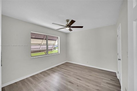 Condo in Pompano Beach, Florida, 2 bedrooms  № 1490035 - photo 19