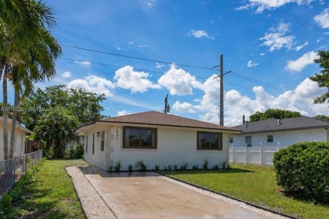 Casa en Fort Lauderdale, Florida 3 dormitorios, 94.2 m2 № 2407408