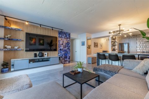 Снять в аренду кондоминиум в Норт-Майами-Бич, Флорида 1 спальня, 65.96м2, № 1995121 - фото 3