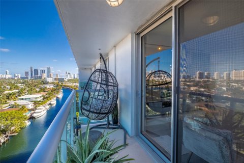 Снять в аренду кондоминиум в Норт-Майами-Бич, Флорида 1 спальня, 65.96м2, № 1995121 - фото 11