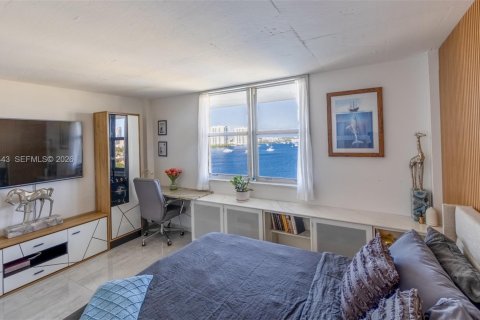 Снять в аренду кондоминиум в Норт-Майами-Бич, Флорида 1 спальня, 65.96м2, № 1995121 - фото 26