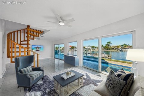 Villa ou maison à vendre à Treasure Island, Floride: 4 chambres, 257.71 m2 № 2093357 - photo 6