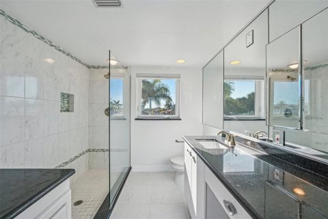 Villa ou maison à vendre à Treasure Island, Floride: 4 chambres, 257.71 m2 № 2093357 - photo 27