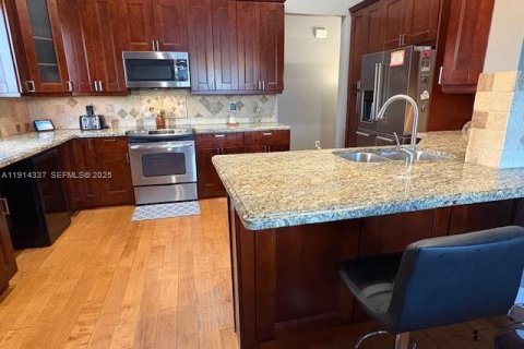 Купить виллу или дом в Уэстон, Флорида 3 спальни, 189.15м2, № 1991965 - фото 12