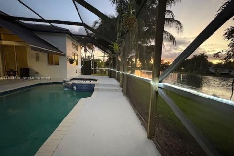 Купить виллу или дом в Уэстон, Флорида 3 спальни, 189.15м2, № 1991965 - фото 17