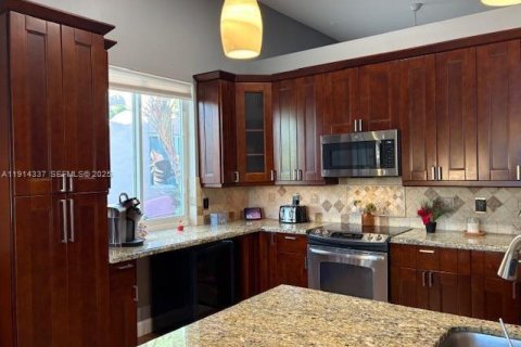 Купить виллу или дом в Уэстон, Флорида 3 спальни, 189.15м2, № 1991965 - фото 16