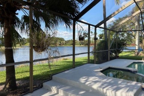 Купить виллу или дом в Уэстон, Флорида 3 спальни, 189.15м2, № 1991965 - фото 28