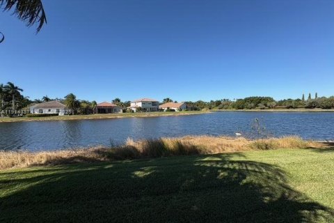 Купить виллу или дом в Уэстон, Флорида 3 спальни, 189.15м2, № 1991965 - фото 9