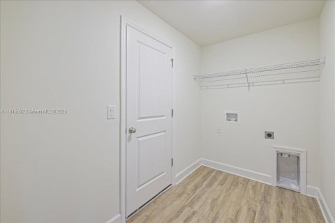 Villa ou maison à vendre à Cape Coral, Floride: 4 chambres, 197.6 m2 № 1844121 - photo 25