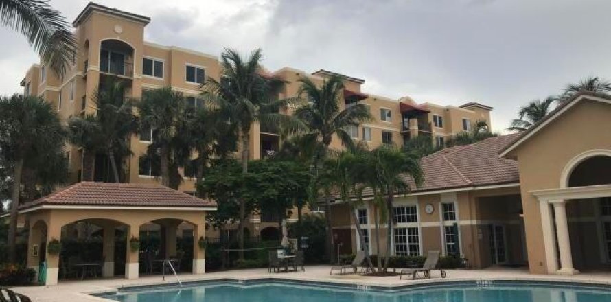 Apartamento en Hypoluxo, Florida 2 dormitorios, 107.02 m2 № 1217252
