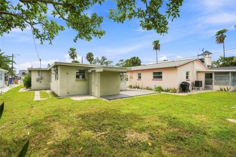 Villa ou maison à louer à Madeira Beach, Floride: 2 chambres, 65.5 m2 № 2418633 - photo 27