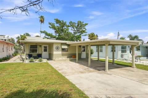 Villa ou maison à louer à Madeira Beach, Floride: 2 chambres, 65.5 m2 № 2418633 - photo 4