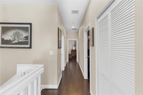 Townhouse in Pembroke Pines, Florida 3 bedrooms, 178.74 sq.m. № 1846118 - photo 21