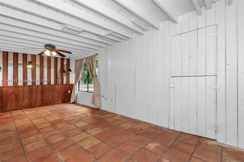 Casa en alquiler en Miami, Florida, 3 dormitorios, 194.72 m2 № 1975247 - foto 16