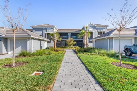 Condo in Venice, Florida, 2 bedrooms in WELLEN PARK  № 2143730