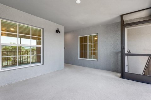 Condo in Venice, Florida, 2 bedrooms in WELLEN PARK  № 2143730 - photo 4
