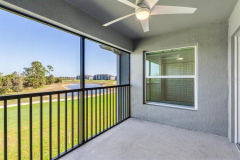 Condo in Venice, Florida, 2 bedrooms in WELLEN PARK  № 2143730 - photo 21