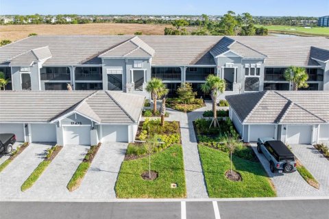 Condo in Venice, Florida, 2 bedrooms in WELLEN PARK  № 2143730 - photo 24