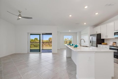 Condo in Venice, Florida, 2 bedrooms in WELLEN PARK  № 2143730 - photo 8