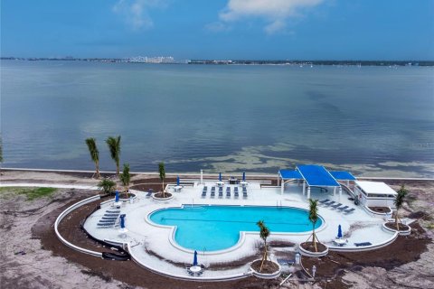 Condo in Saint Petersburg, Florida, 2 bedrooms  № 2299310 - photo 14