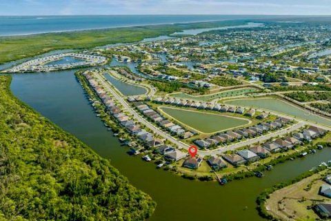 Villa ou maison à vendre à Port Charlotte, Floride: 4 chambres, 217.86 m2 № 2151692 - photo 6
