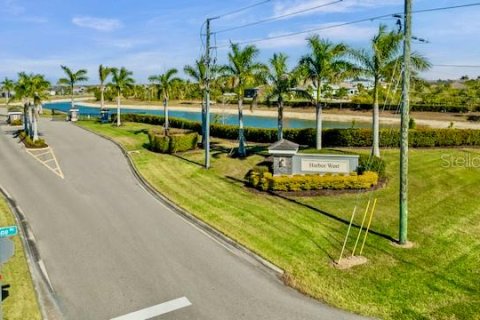 Villa ou maison à vendre à Port Charlotte, Floride: 4 chambres, 217.86 m2 № 2151692 - photo 12