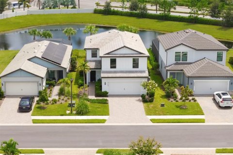 Villa ou maison à vendre à Bradenton, Floride: 5 chambres, 243.03 m2 № 2347210 - photo 5