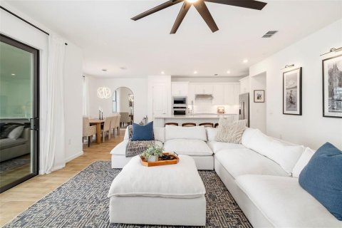 Villa ou maison à vendre à Bradenton, Floride: 5 chambres, 243.03 m2 № 2347210 - photo 15