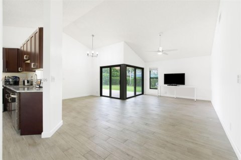 Villa ou maison à vendre à Coconut Creek, Floride: 3 chambres, 140.84 m2 № 2084825 - photo 5