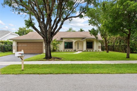 Villa ou maison à Coconut Creek, Floride 3 chambres, 140.84 m2 № 2084825