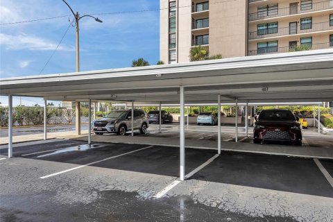 Condo in South Pasadena, Florida, 1 bedroom  № 1793303 - photo 29