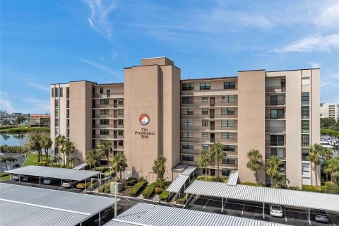 Condo in South Pasadena, Florida, 1 bedroom  № 1793303 - photo 30