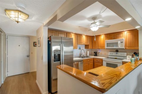 Condo in South Pasadena, Florida, 1 bedroom  № 1793303 - photo 5