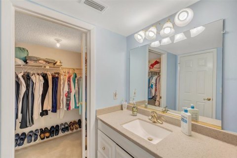Condo in South Pasadena, Florida, 1 bedroom  № 1793303 - photo 22