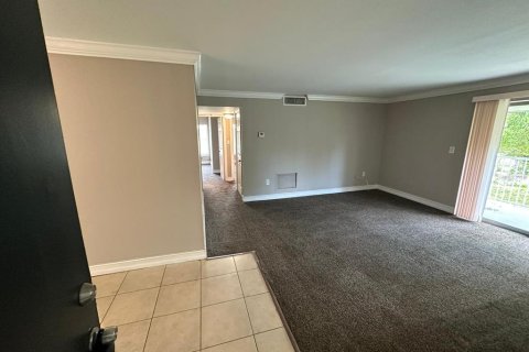 Condo in Fort Myers, Florida, 2 bedrooms  № 1525674 - photo 2