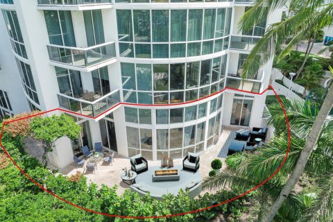 Condominio en venta en Sunny Isles Beach, Florida, 3 dormitorios, 198.9 m2 № 2152663 - foto 19