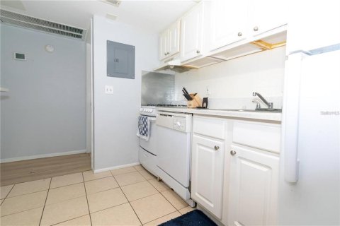 Condominio en venta en Altamonte Springs, Florida, 2 dormitorios, 92.16 m2 № 2118292 - foto 10