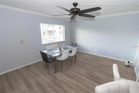 Condominio en venta en Altamonte Springs, Florida, 2 dormitorios, 92.16 m2 № 2118292 - foto 15