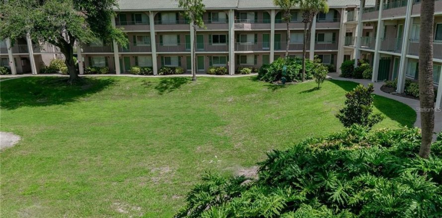 Condominio en Altamonte Springs, Florida, 2 dormitorios  № 2118292