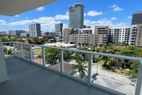 Condominio en venta en Miami, Florida, 2 dormitorios, 75.62 m2 № 2080139 - foto 20