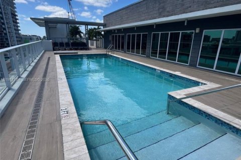 Condominio en venta en Miami, Florida, 2 dormitorios, 75.62 m2 № 2080139 - foto 24
