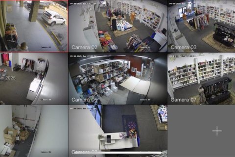 Commercial property in Hialeah, Florida № 1941347 - photo 11