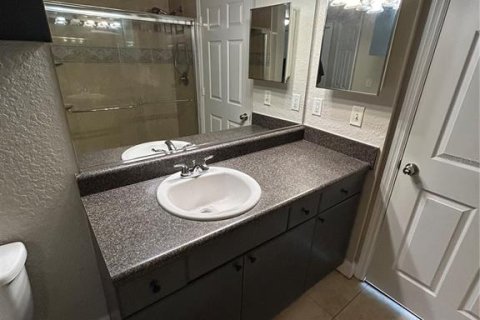 Condo in Orlando, Florida, 1 bedroom № 2378333 - photo 20