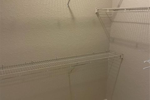 Condo in Orlando, Florida, 1 bedroom № 2378333 - photo 11