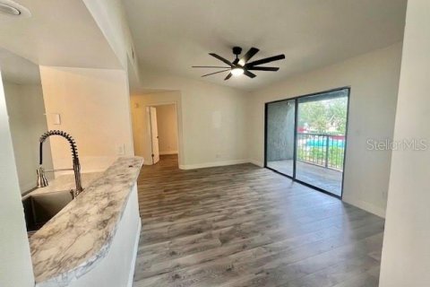 Condominio en alquiler en Altamonte Springs, Florida, 2 dormitorios, 84.91 m2 № 1912285 - foto 5