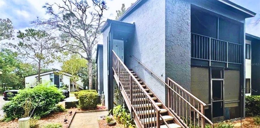 Condominio en Altamonte Springs, Florida, 2 dormitorios № 1912285