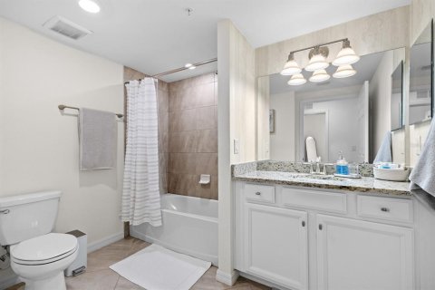 Condominio en alquiler en Bradenton, Florida, 3 dormitorios, 165.92 m2 № 1812812 - foto 20
