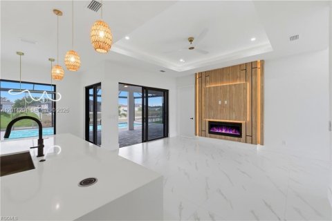 Villa ou maison à vendre à Cape Coral, Floride: 4 chambres, 161.19 m2 № 2076384 - photo 9