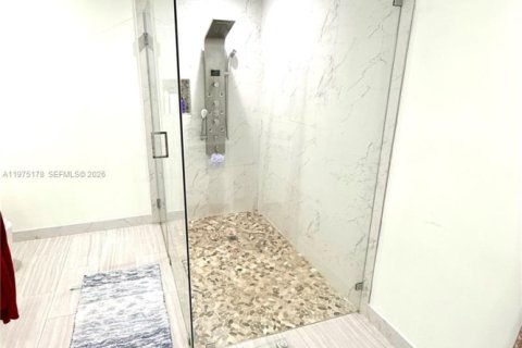 Купить виллу или дом в Мирамар, Флорида 4 спальни, 180.6м2, № 2043442 - фото 24